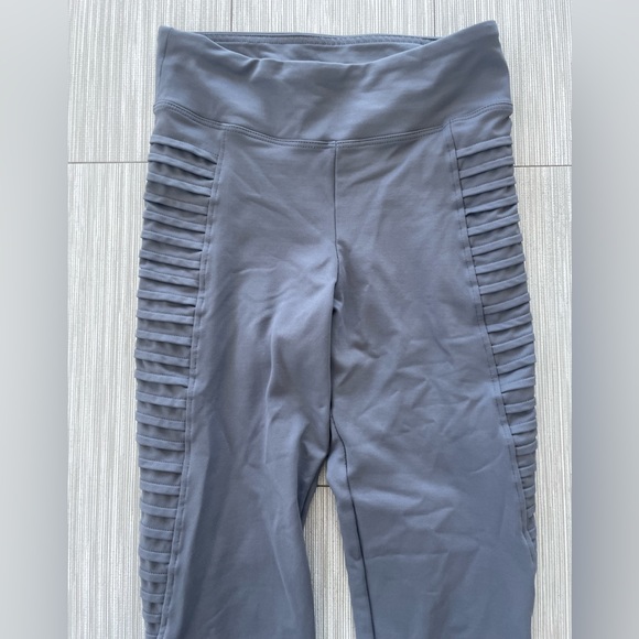 Koral leggings gray like new - Picture 3 of 10